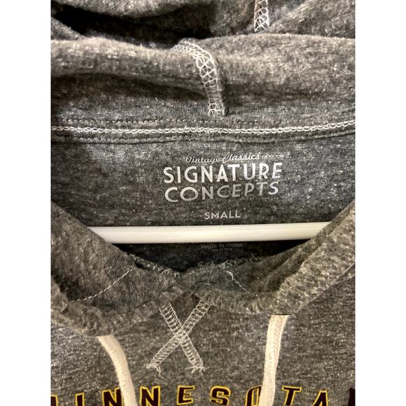 University of Minnesota Hockey - Picture 2 of 3